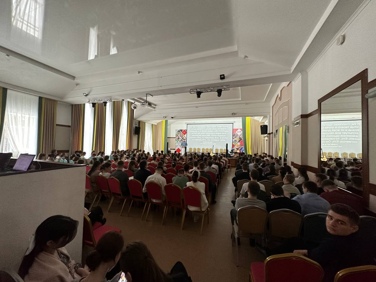 Молодёжь Новосибирской области в христианском молодёжном лагере