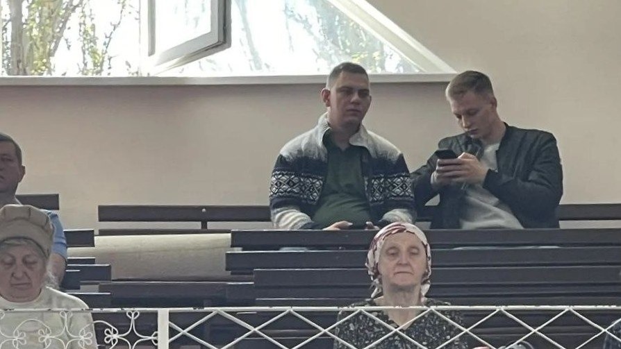 Приход представителей власти на богослужение в г. Харцызск