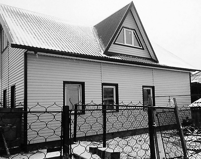 Пожар в трехквартирном дом в Красноярске